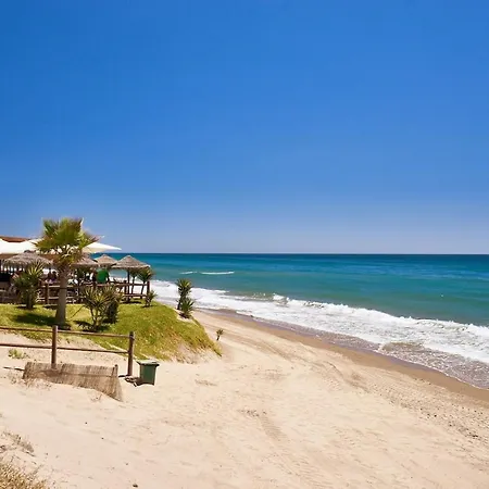 Апартаменты Oleholidays 316 Romana Playa Primera Linea Playa Марбелья